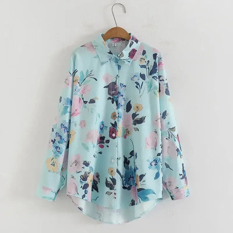 Floral print blouse with turn-down collar for women, casual summer streetwear.