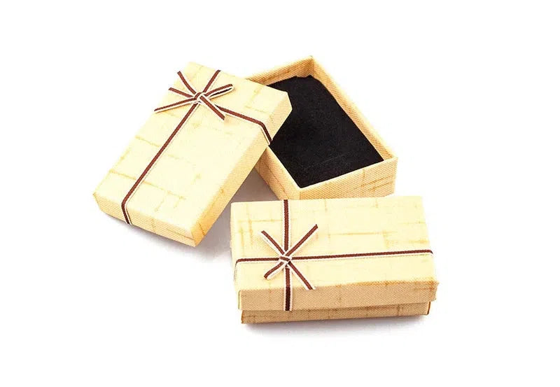 Gift Box / Container with sponge inside for presentation High Quality nice Colors Gift boxes.